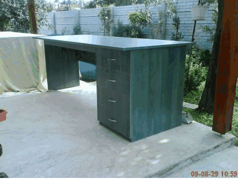 íróasztal nincs kép